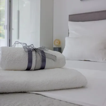 Apartment White Luxury Bibinje