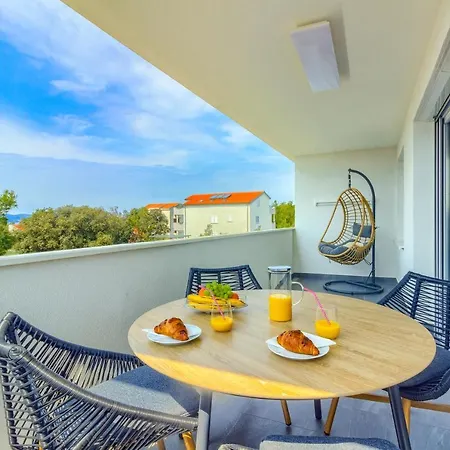 White Luxury Bibinje