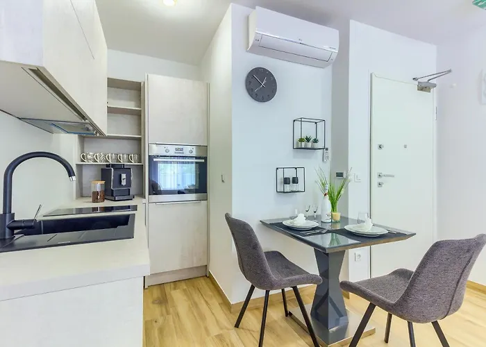 Apartament White Luxury *